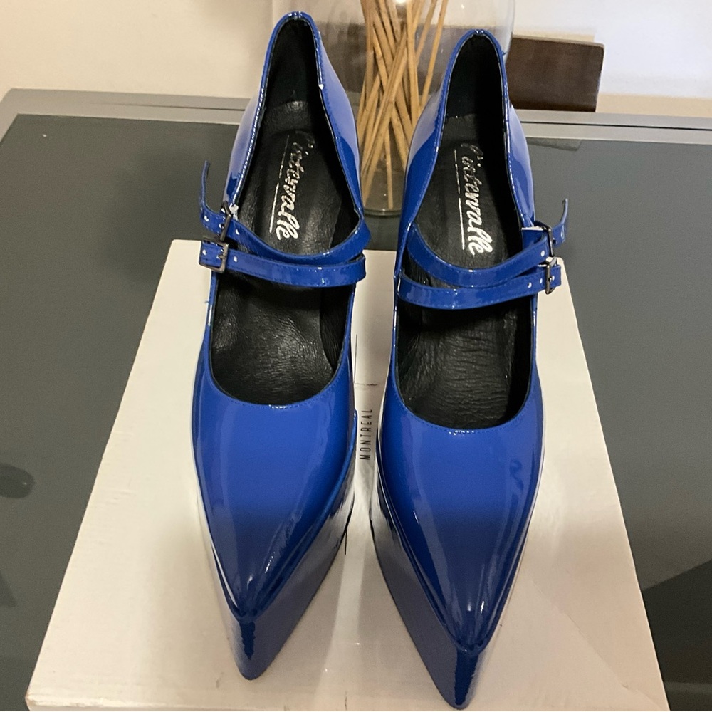 L'INTERVALLE Blue Mary Jane Heels